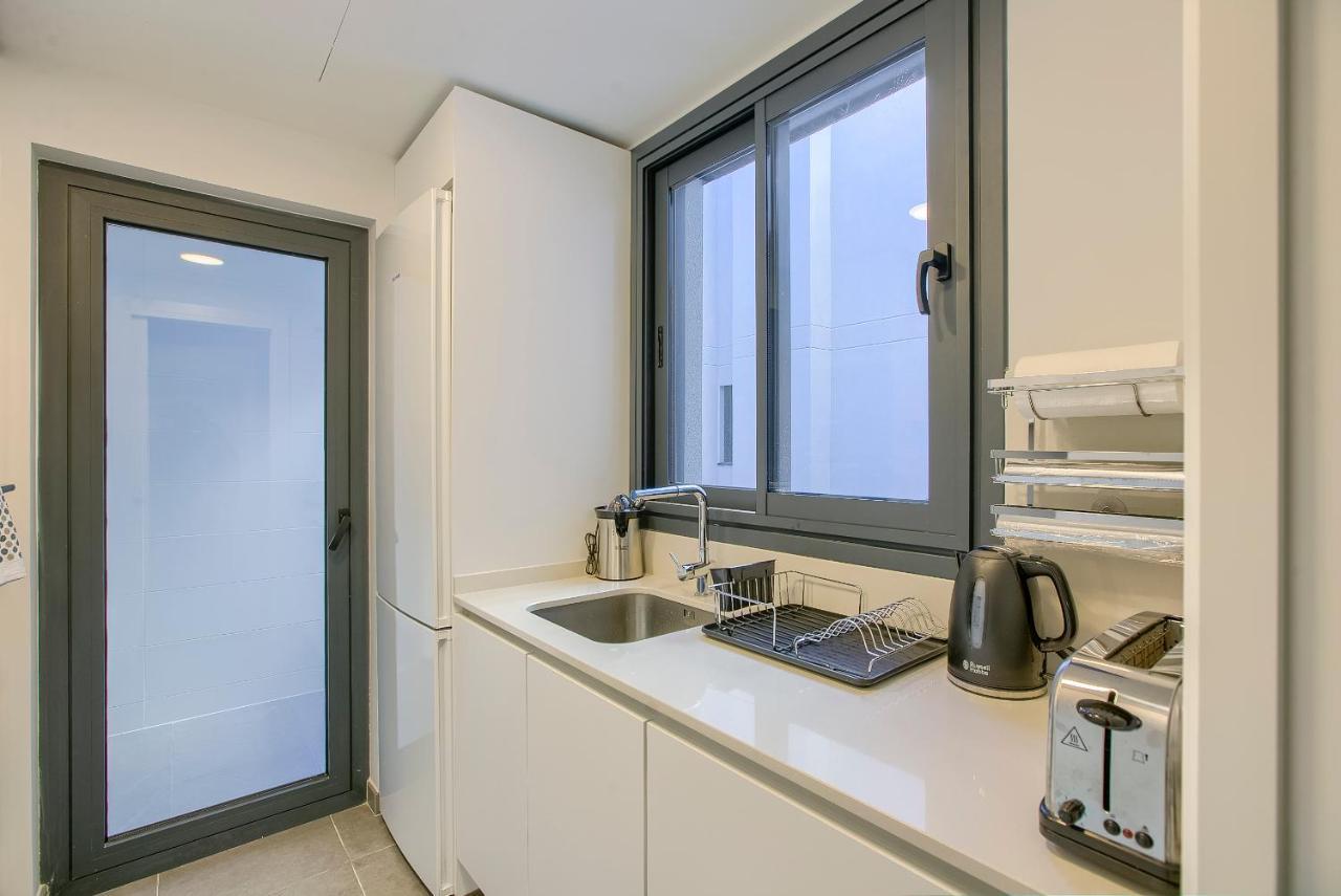 2B2B Deluxe Apartment - Jardines De Cuatro Caminos - Business District - Santiago Bernabeu Madrid Eksteriør billede